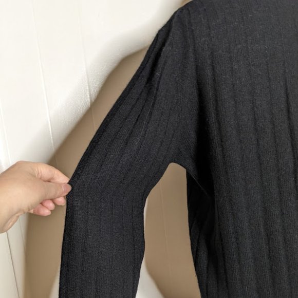 Richards & Jones Wool Blend Mock Neck Sweater. Size M. - Picture 8 of 13